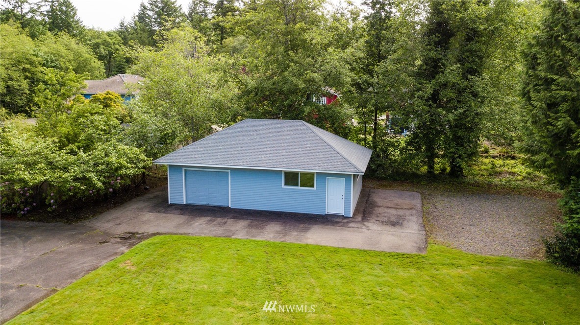 4341 Cooper Point Road Northwest Olympia, WA 98502 - Photo 23 of 25 Gallery Image 23