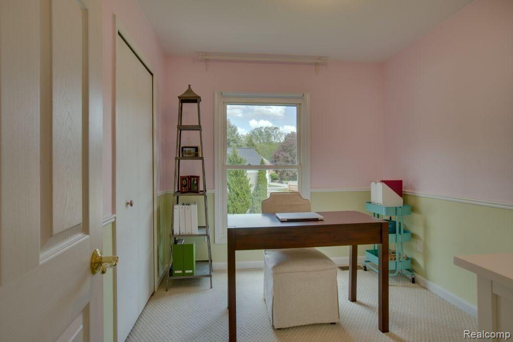 1402 Crescent Lane, Unit 330 Rochester, MI 48306 - Photo 21 of 32 Third Bedroom