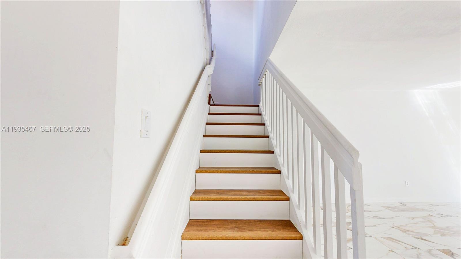 27345 Southwest 138th Court Homestead, FL 33032 - Photo 25 of 75 a view of entryway