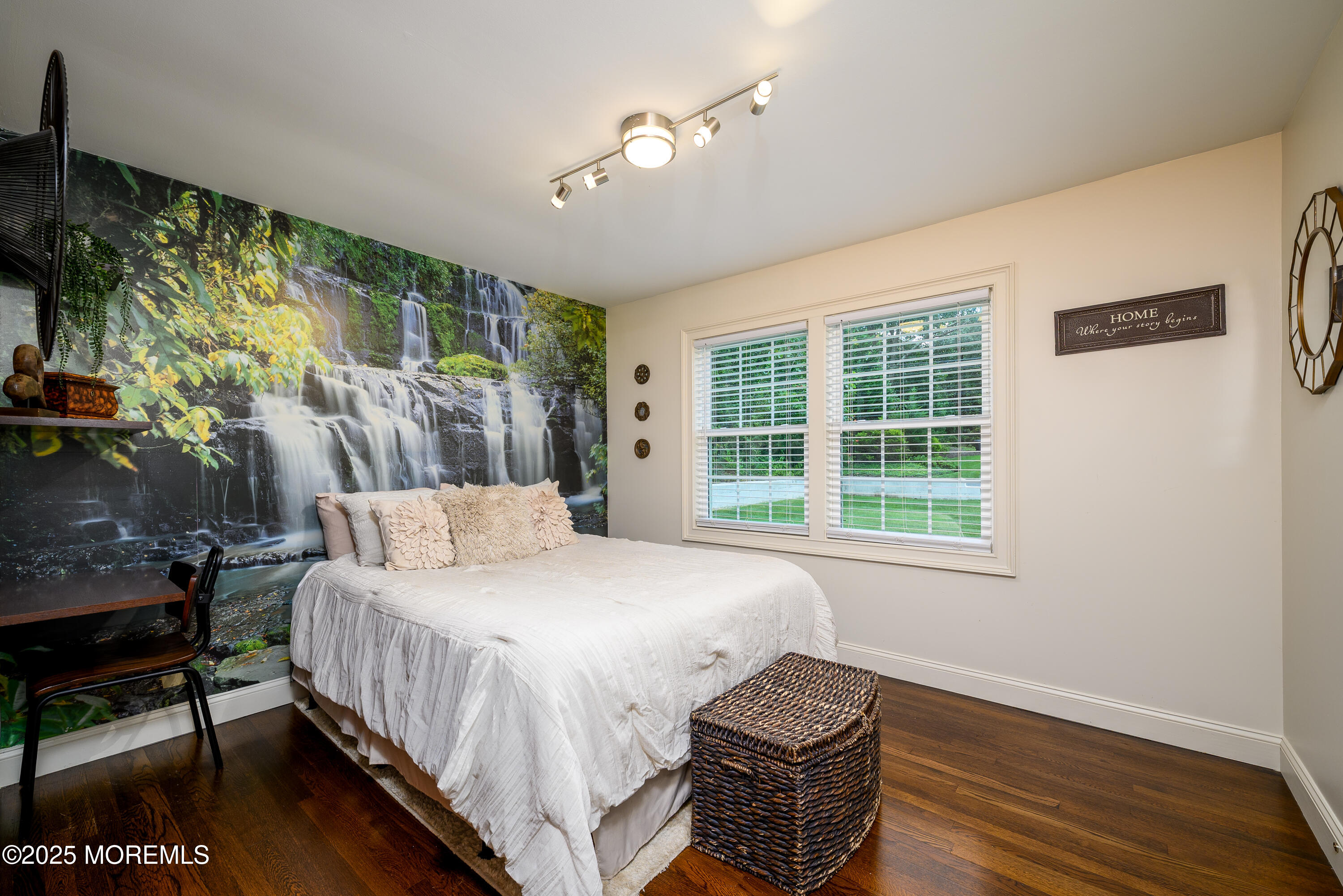 3213 Ridgewood Road Allenwood, NJ 08720 - Photo 21 of 42 a bedroom with a large bed and a window