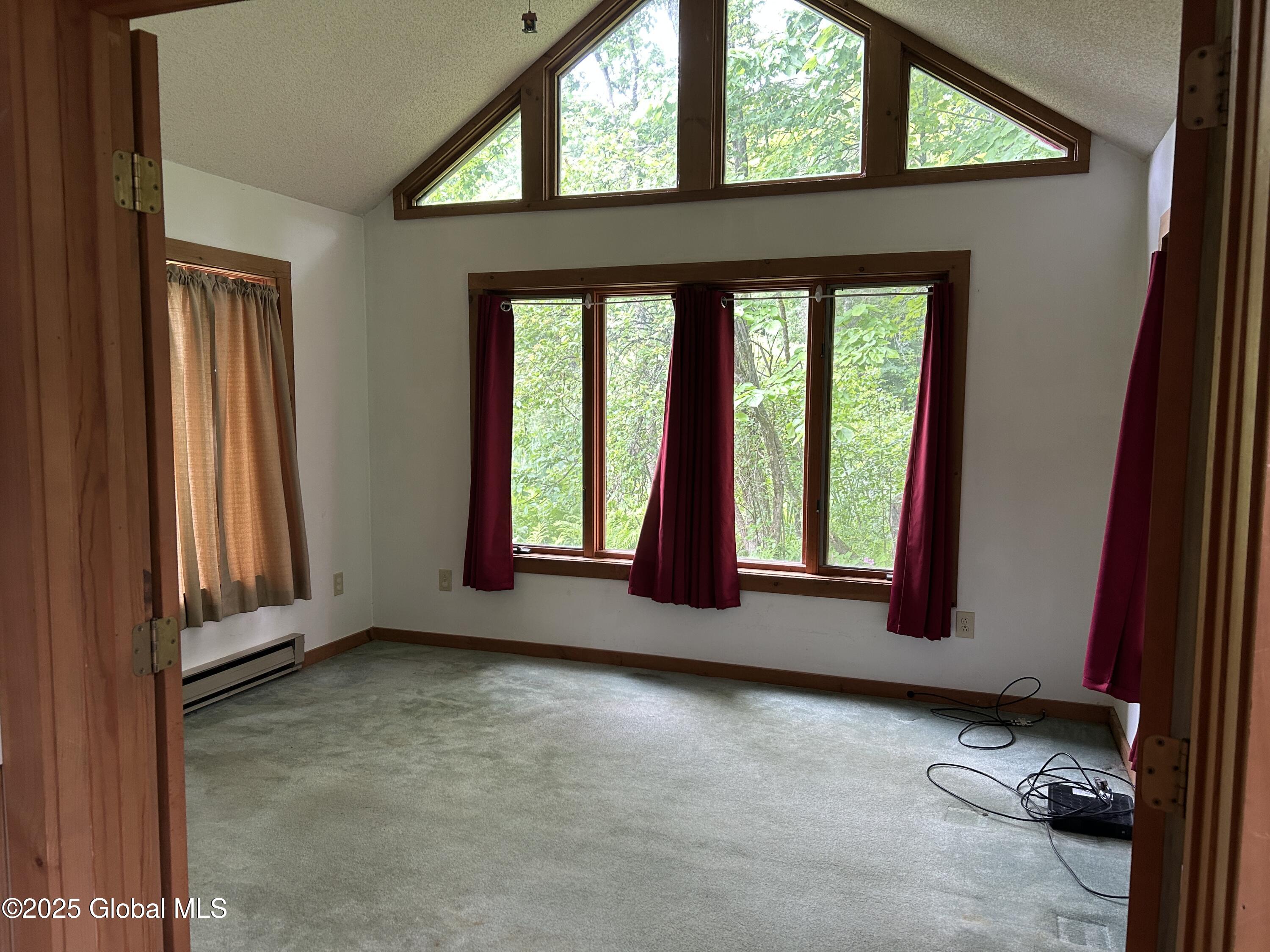 11 Ridgecrest Way Hampton, NY 12887 - Photo 17 of 39 11 Ridgecrest den