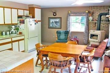 3660 Sand Road Port Austin, MI 48467 - Photo 4 of 14 3660SandKitchen2.jpg