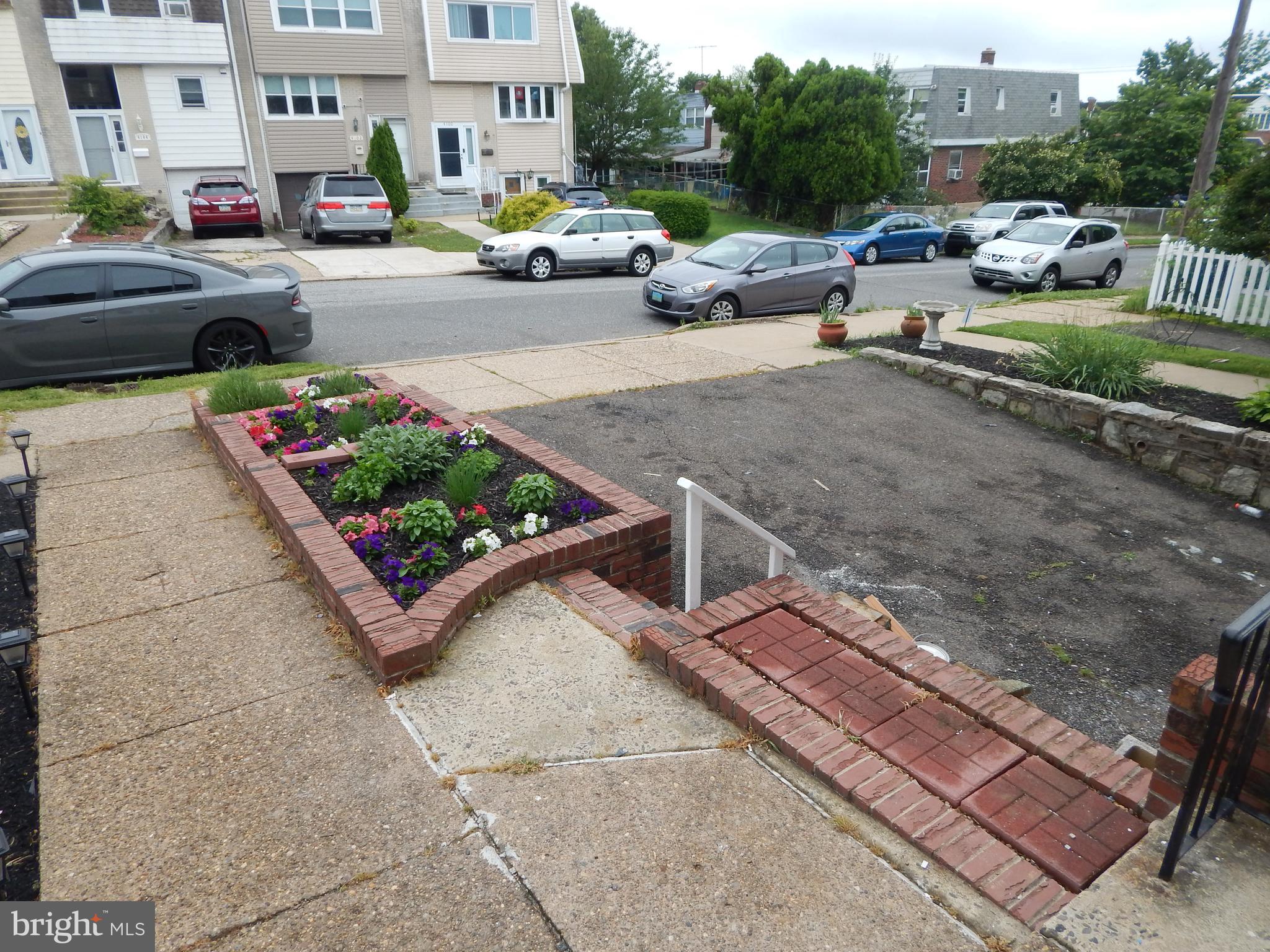 4105 Farmdale Road Philadelphia, PA 19154 - Photo 11 of 28 View out front