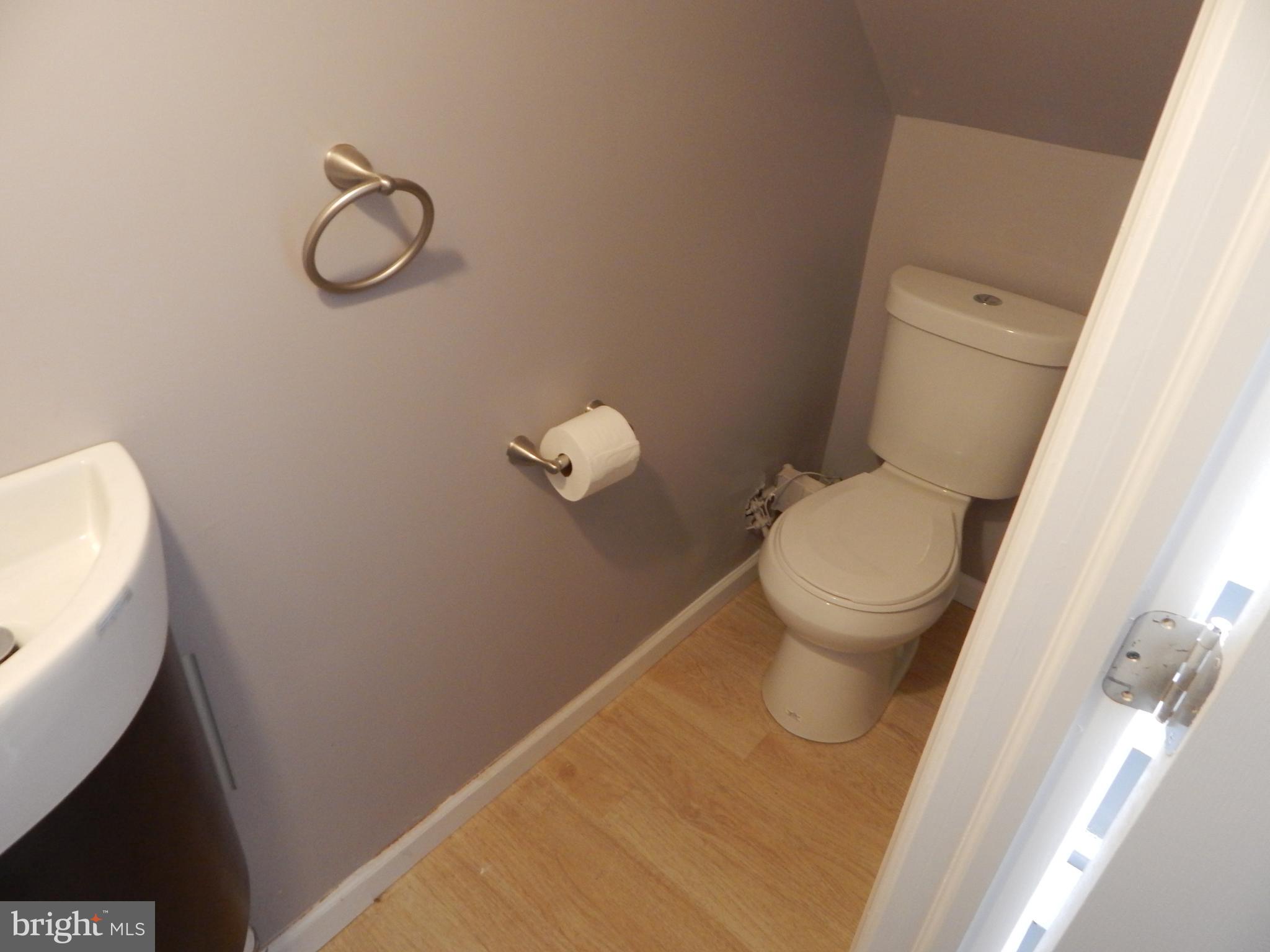 4105 Farmdale Road Philadelphia, PA 19154 - Photo 21 of 28 Basement Bathroom