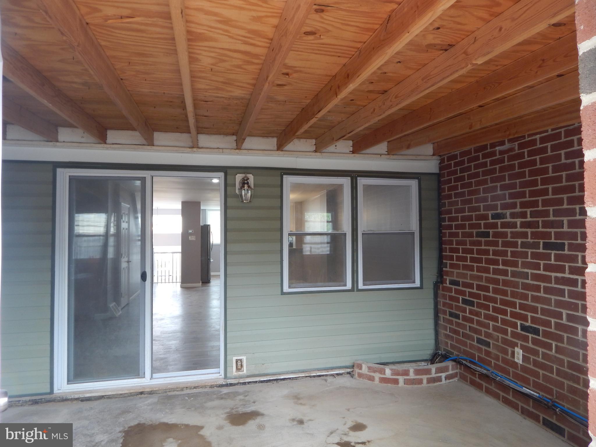 4105 Farmdale Road Philadelphia, PA 19154 - Photo 27 of 28 Enclosed Patio