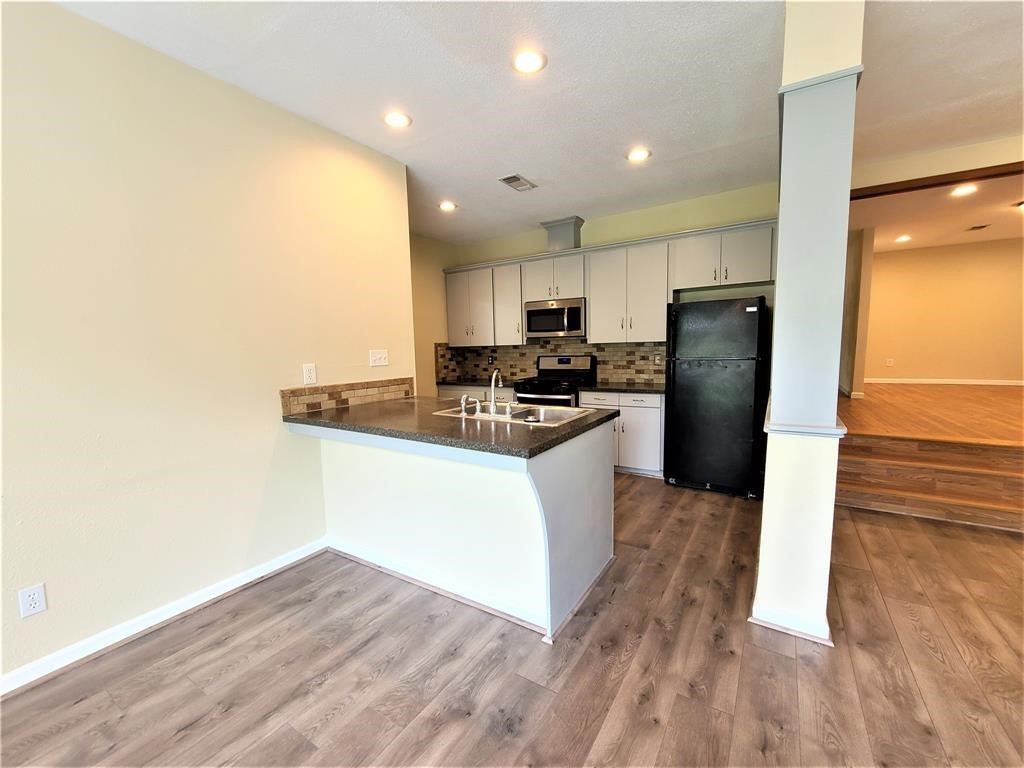 503 Riveredge Drive Richmond, TX 77406 - Photo 4 of 12