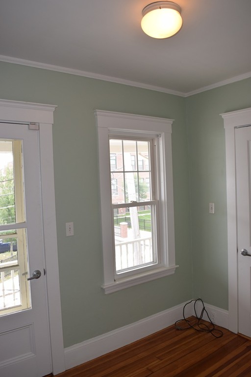 17-19 Parmenter Road Waltham, MA 02453 - Photo 11 of 28 Gallery Image 11