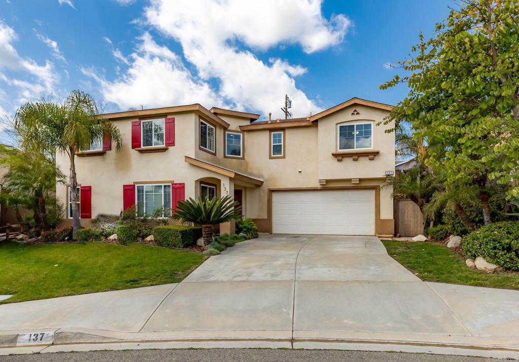 137 Gardenside Court, Fallbrook, CA 92028 Compass