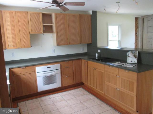 5194 Waterloo Road Ellicott City, MD 21043 - Photo 5 of 15 Kitchen