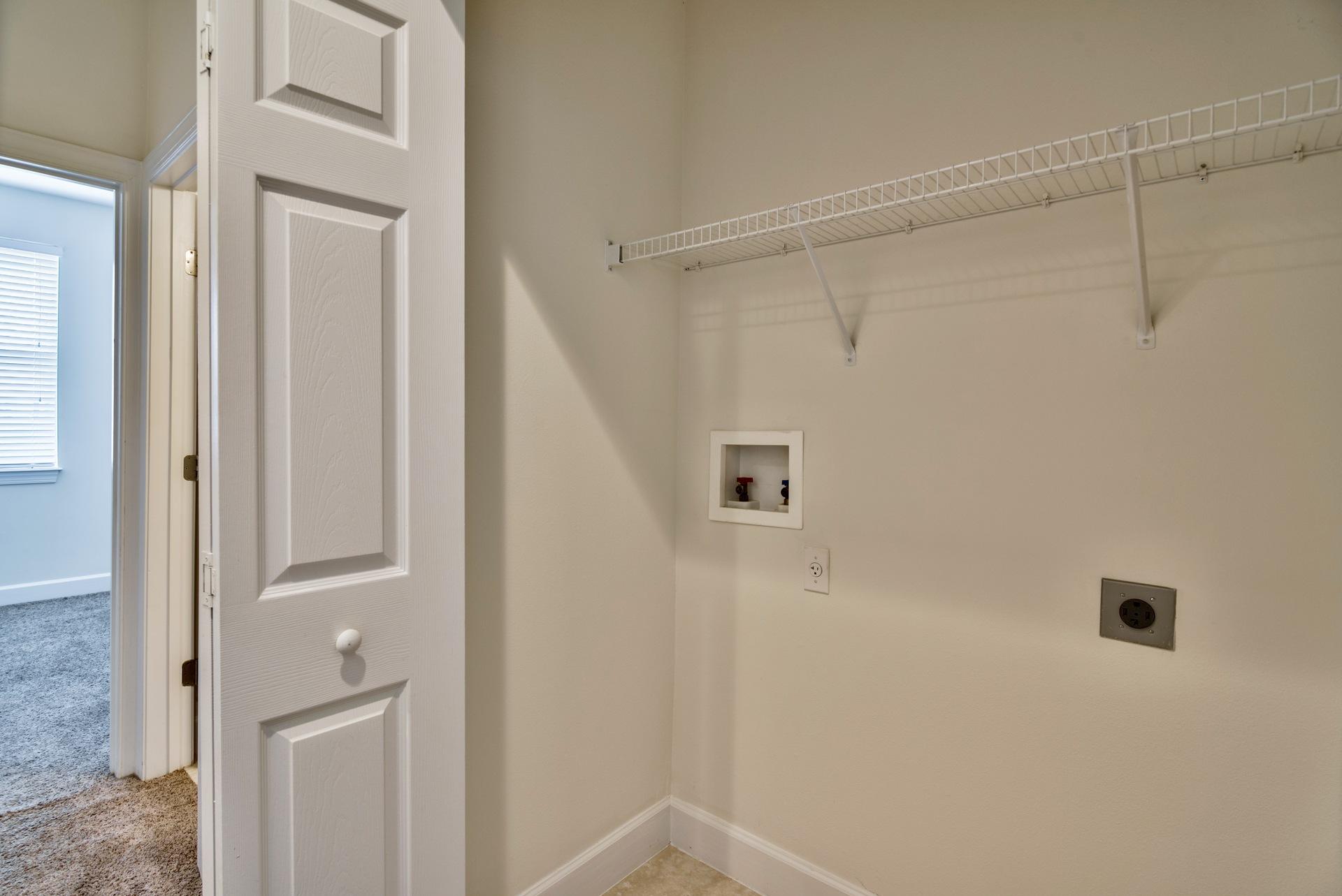 15284 331 Business, Unit 5A Freeport, FL 32439 - Photo 22 of 31 a view of a small space