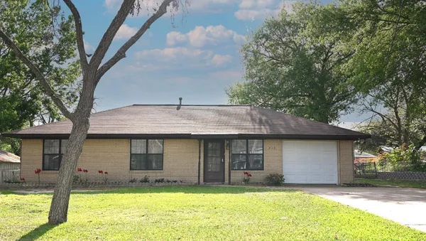 $219,000 | 713 Burleson Street, Brenham, TX 77833