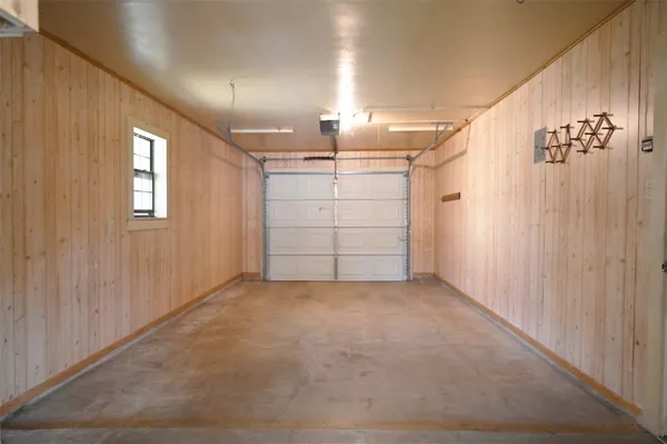 $222,500 | 713 Burleson Street, Brenham, TX 77833