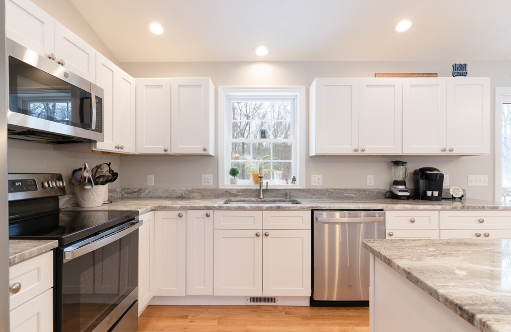 16 Mill Road North Brookfield, MA 01535 - Photo 6 of 30