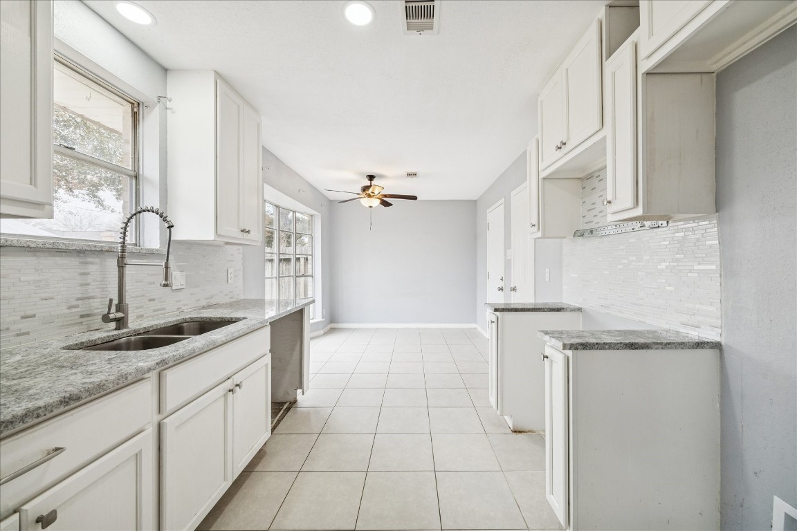 14831 Kaler Road Houston, TX 77060 - Photo 12 of 32