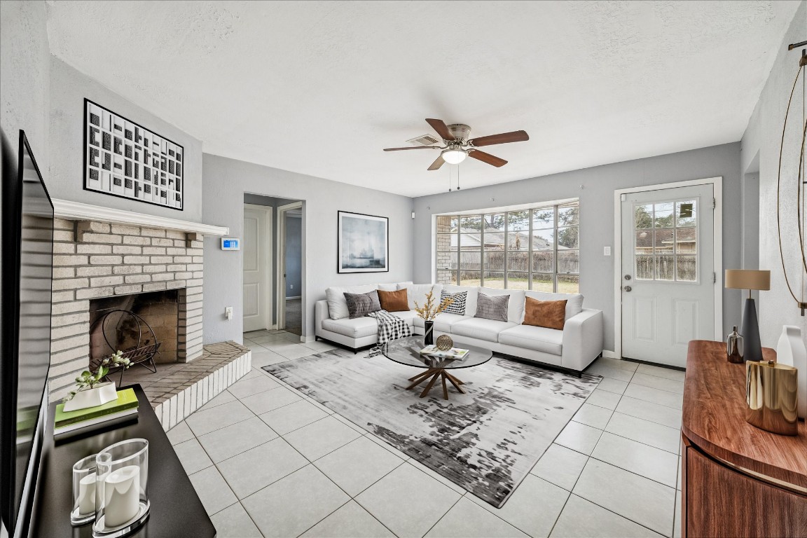 14831 Kaler Road Houston, TX 77060 - Photo 5 of 32 Virtually staged