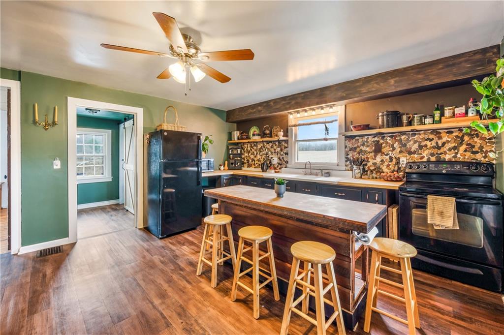 2550 Trout Island Road Hermitage, PA 16148 - Photo 4 of 26 Gallery Image 4