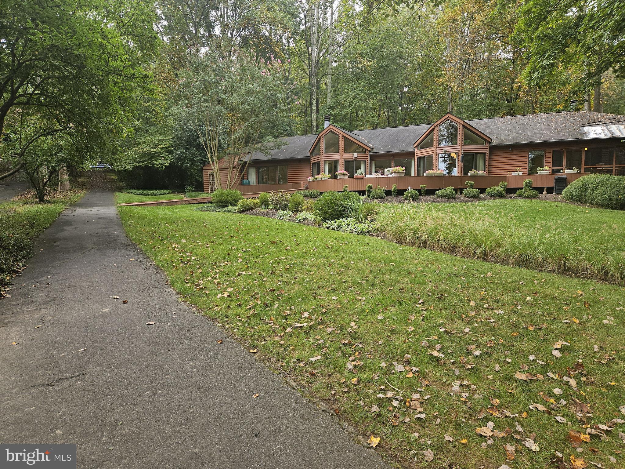11286 Spyglass Cove Lane Reston, VA 20191 - Photo 18 of 20 Pathway is part of 55 miles of trails in Reston