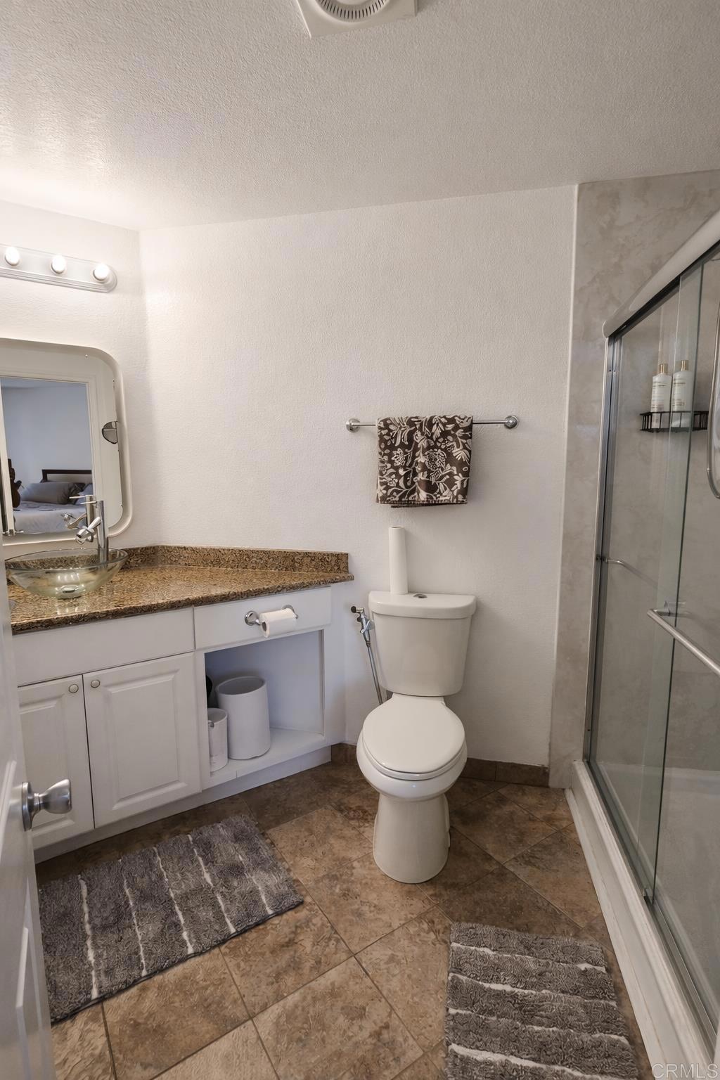 3051 Golden Oak Way Spring Valley, CA 91978 - Photo 15 of 18 Master Bath/Spa