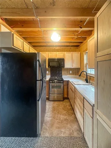 $119,000 | 65 Hilltop Drive, Mound City, KS 66056