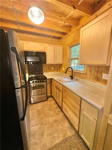 $119,000 | 65 Hilltop Drive, Mound City, KS 66056