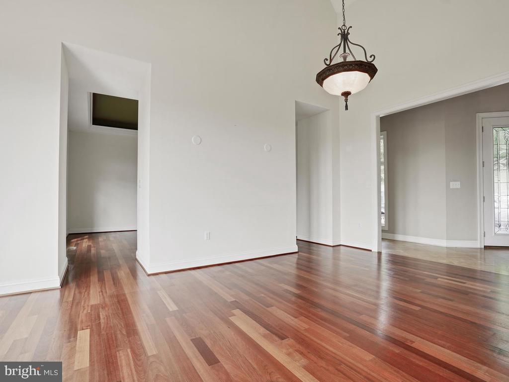 2131 Dixon Road Frederick, MD 21704 - Photo 18 of 65
