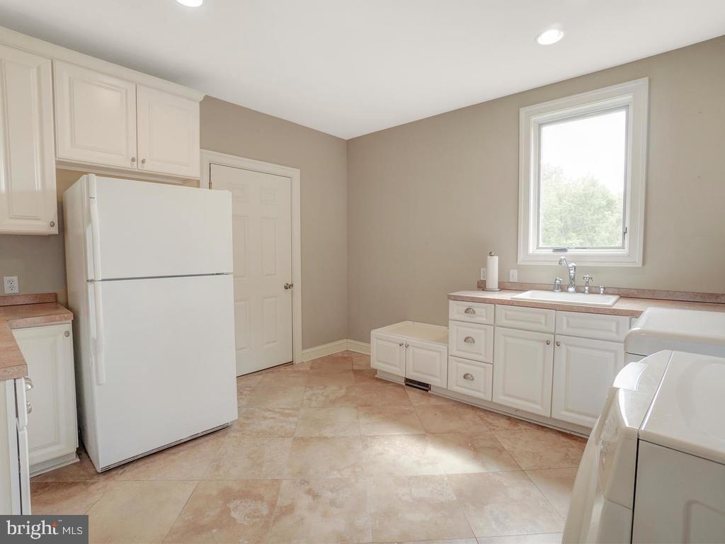 2131 Dixon Road Frederick, MD 21704 - Photo 31 of 65