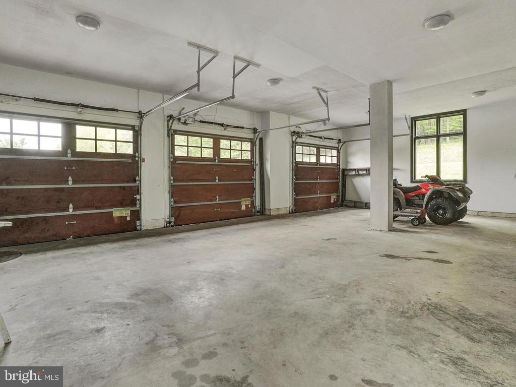 2131 Dixon Road Frederick, MD 21704 - Photo 33 of 65 Check out this garage