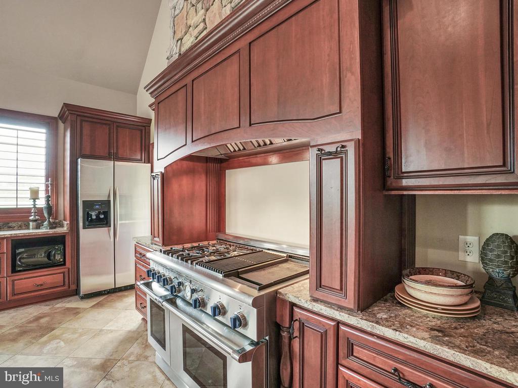 2131 Dixon Road Frederick, MD 21704 - Photo 5 of 65