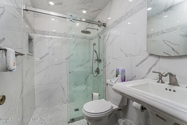 $1,200,000 | 35 Milden Avenue | Emerson Hill