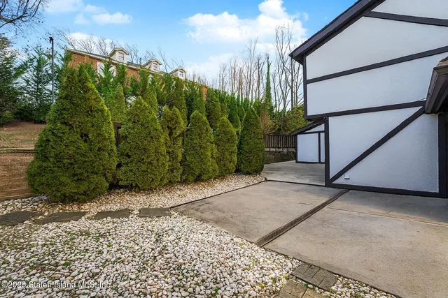 $1,200,000 | 35 Milden Avenue | Emerson Hill