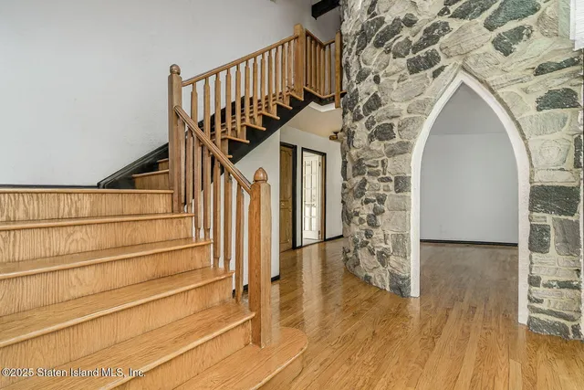 $1,200,000 | 35 Milden Avenue | Emerson Hill