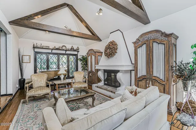 $1,200,000 | 35 Milden Avenue | Emerson Hill