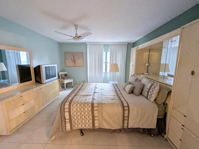$339,000 | 2454 Northwest 9th Street, Delray Beach, FL 33445