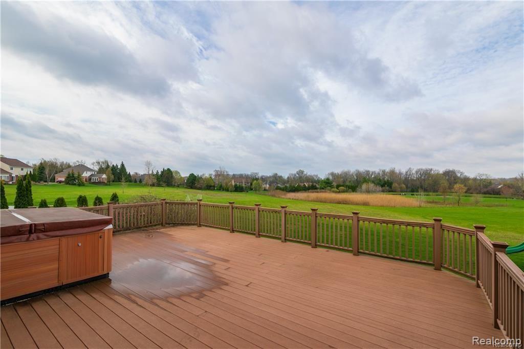 77 Londonderry Lane Rochester, MI 48306 - Photo 42 of 49 43.jpg