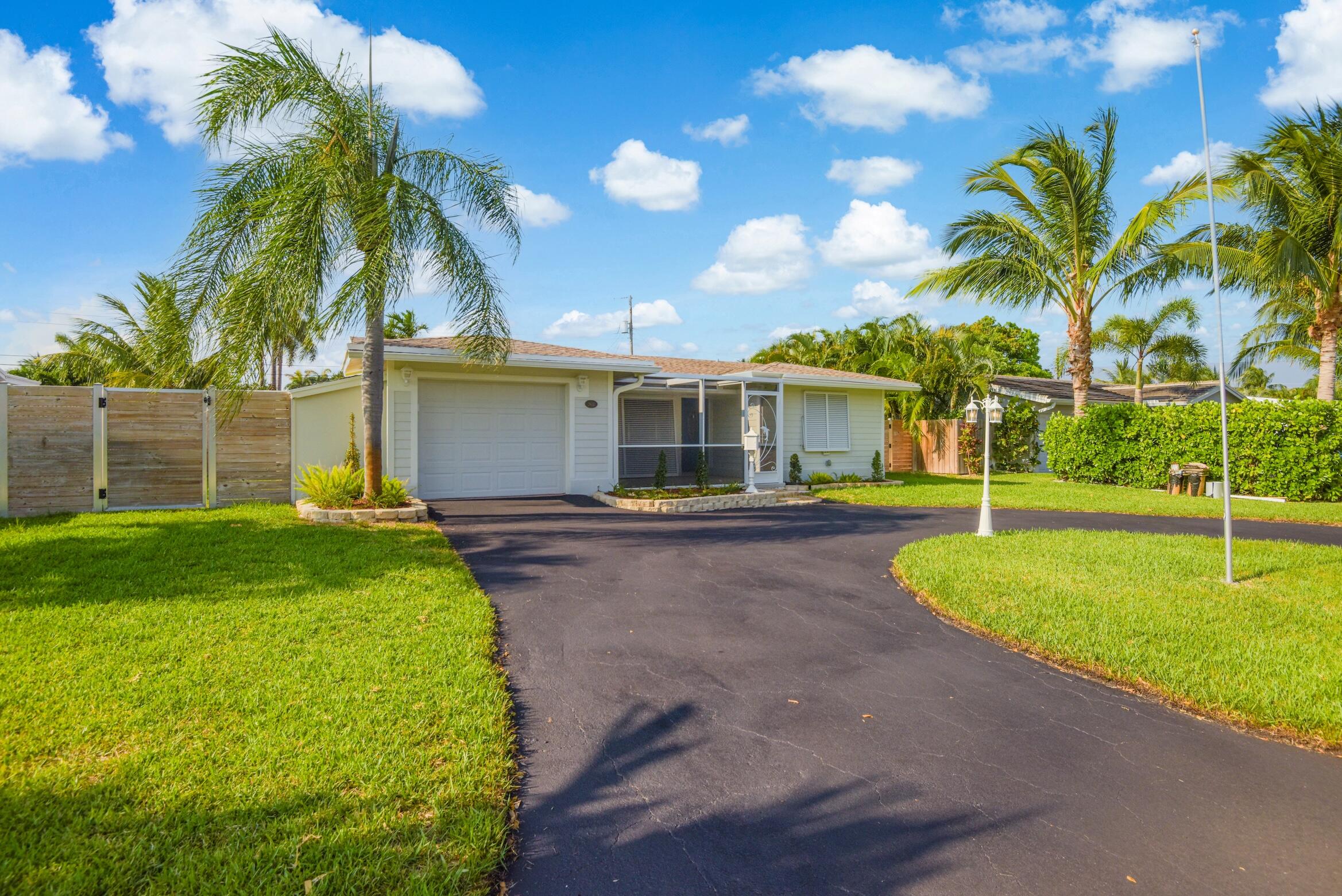 2631 Northeast 51st Ct