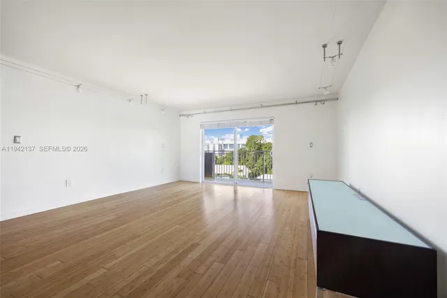 $3,400 | 947 Lenox Avenue, Unit 501, Miami Beach, FL 33139
