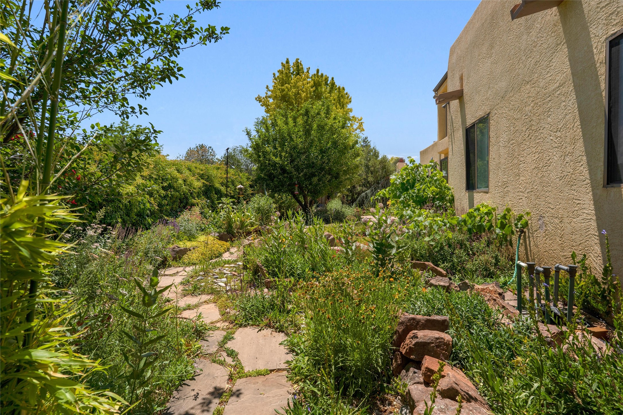 521 Ridgecrest Avenue White Rock, NM 87547 - Photo 77 of 85