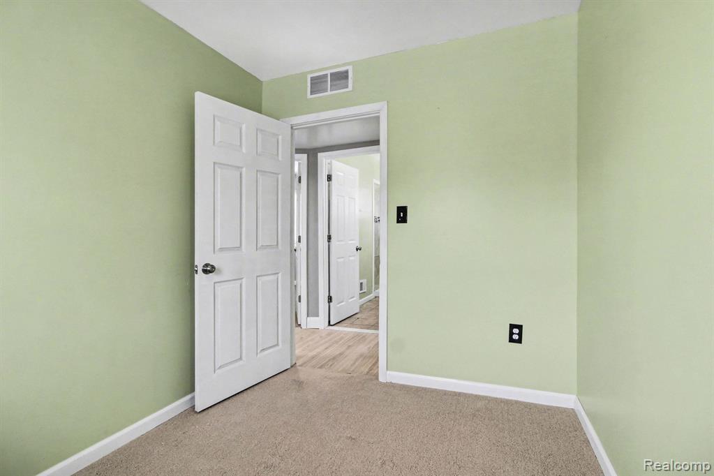 27025 Notre Dame Street Inkster, MI 48141 - Photo 18 of 27
