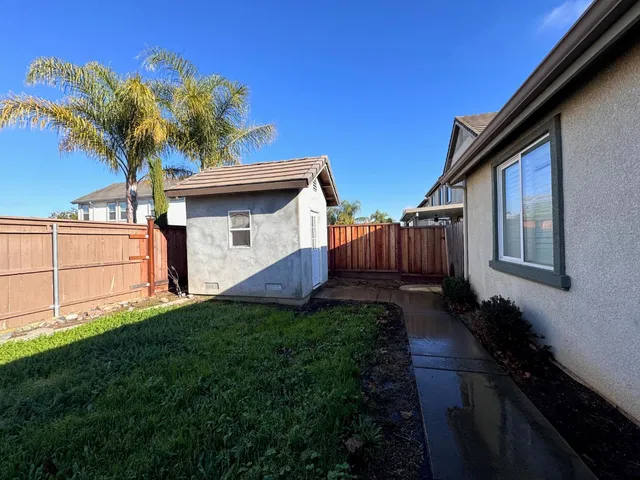 $679,900 | 6619 Ponta Do Sol Way, Elk Grove, CA 95757