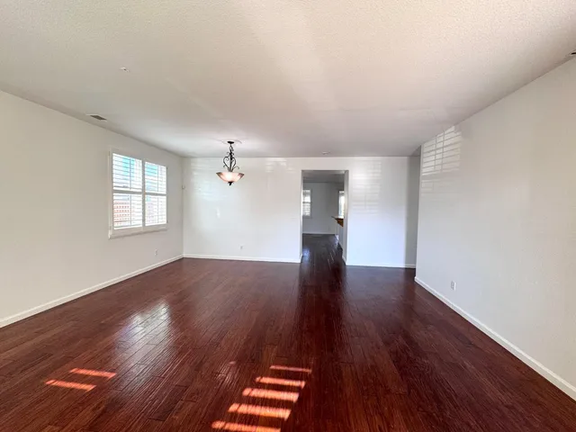 $679,900 | 6619 Ponta Do Sol Way, Elk Grove, CA 95757