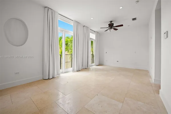 $16,500 | 530 Valencia Avenue, Unit 2, Coral Gables, FL 33134