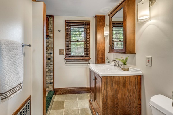 29 Blaisdell Road Medford, MA 02155 - Photo 18 of 28 Gallery Image 18