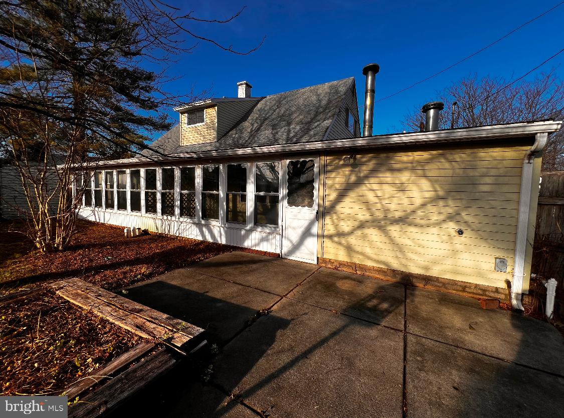 34 Verdant Road Levittown, PA 19057 - Photo 3 of 16