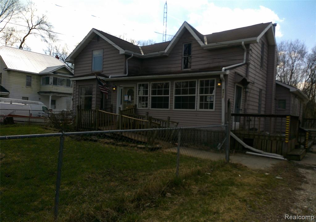 8405 North Vassar Road Mount Morris, MI 48458 - Photo 1 of 18