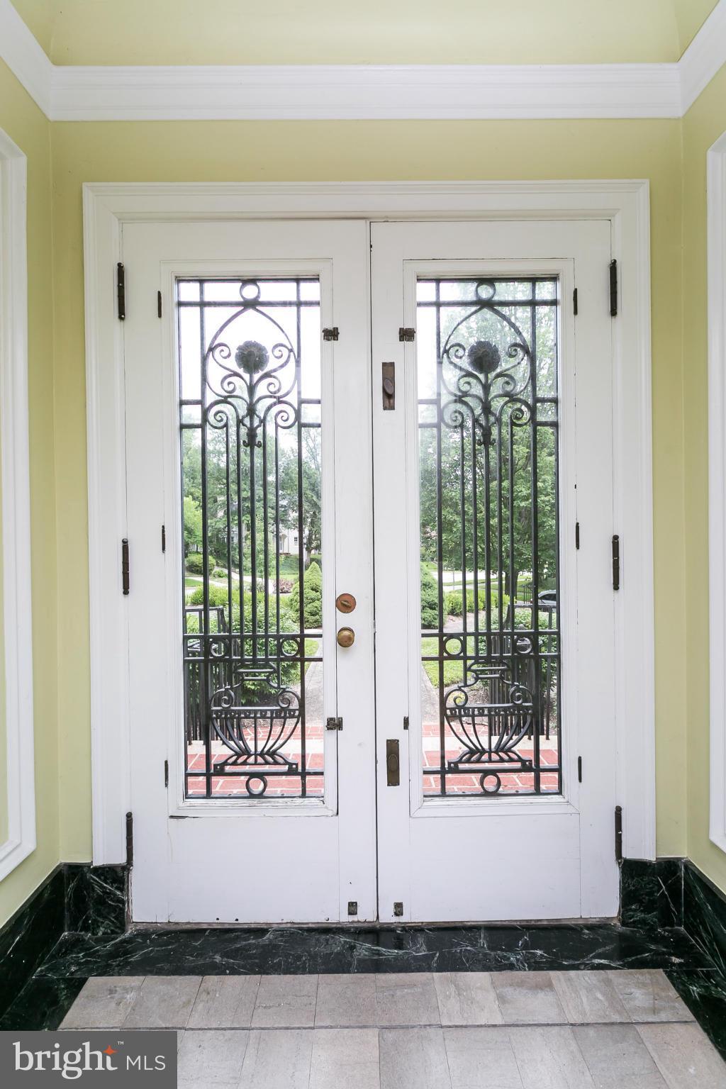 3812 Fenchurch Road Baltimore, MD 21218 - Photo 2 of 30 Main Entry