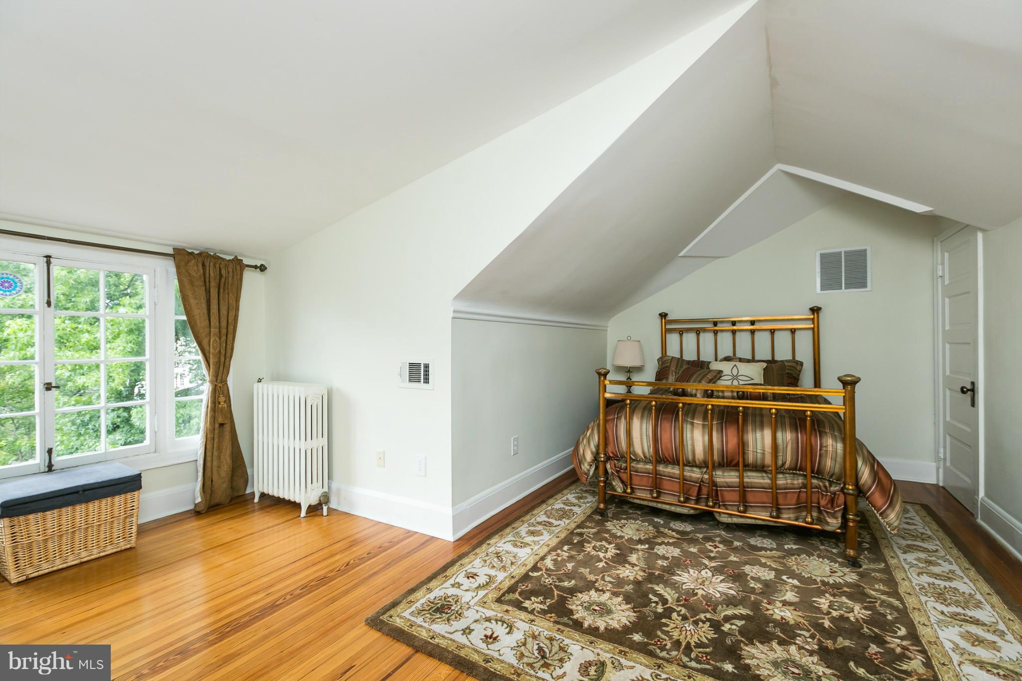 3812 Fenchurch Road Baltimore, MD 21218 - Photo 24 of 30 Third Level Bedroom