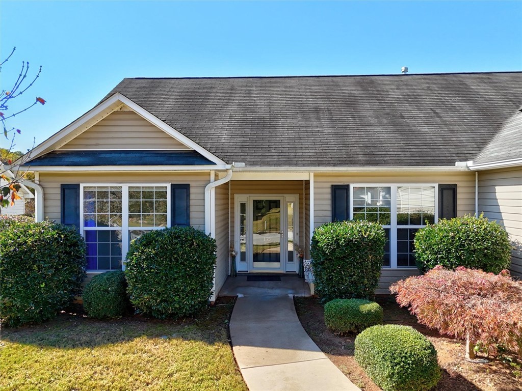 135 Fledgling Way Easley, SC 29642 - Photo 2 of 38