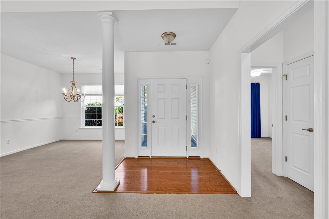 135 Fledgling Way Easley, SC 29642 - Photo 5 of 38 Entry