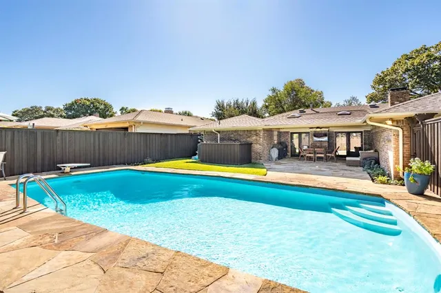 $555,000 | 7335 La Bolsa Drive, Dallas, TX 75248