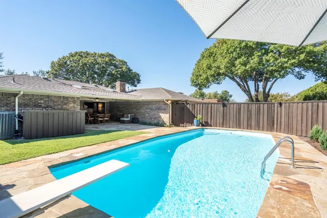 $555,000 | 7335 La Bolsa Drive, Dallas, TX 75248